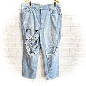 NWT American Eagle Mom Straight Jeans Destroyed Size 18